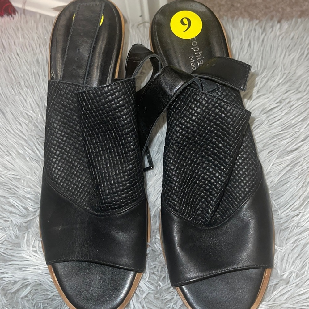 Sophia Milano shoes (I worn them less than 5 times).